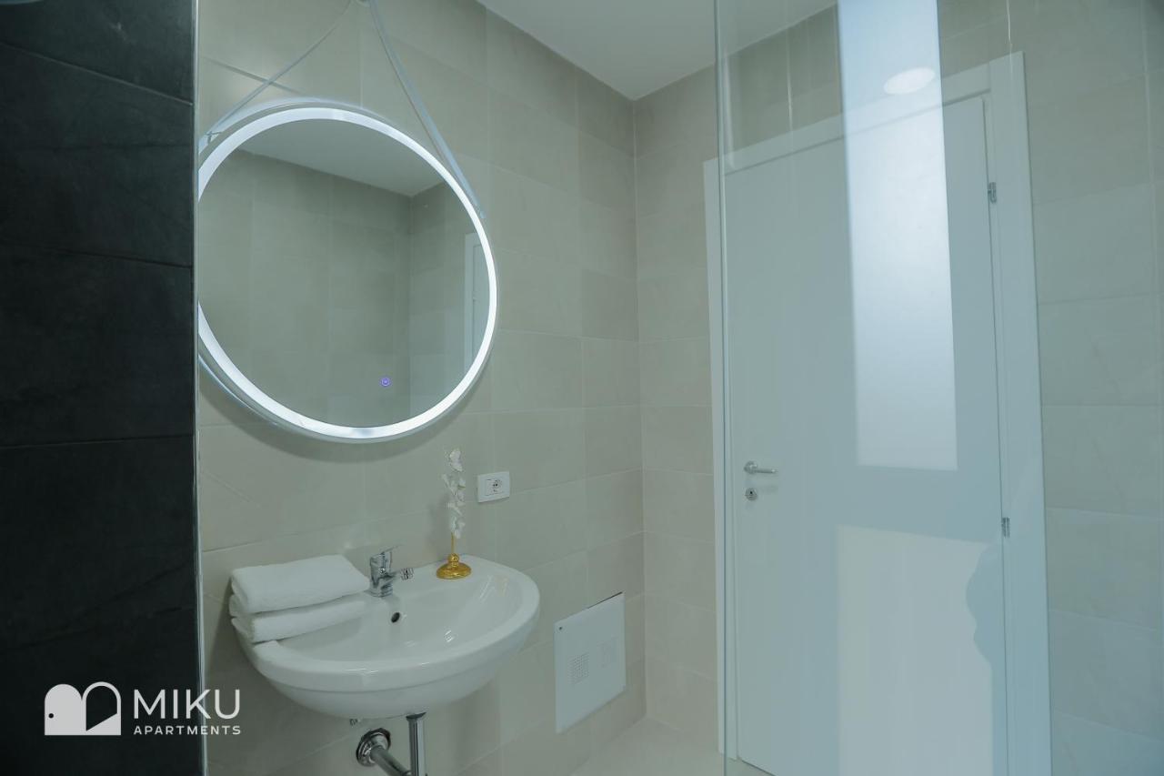 Miku Apartment - Lovely 1 Bedroom Spectacular View Tirana Exterior photo