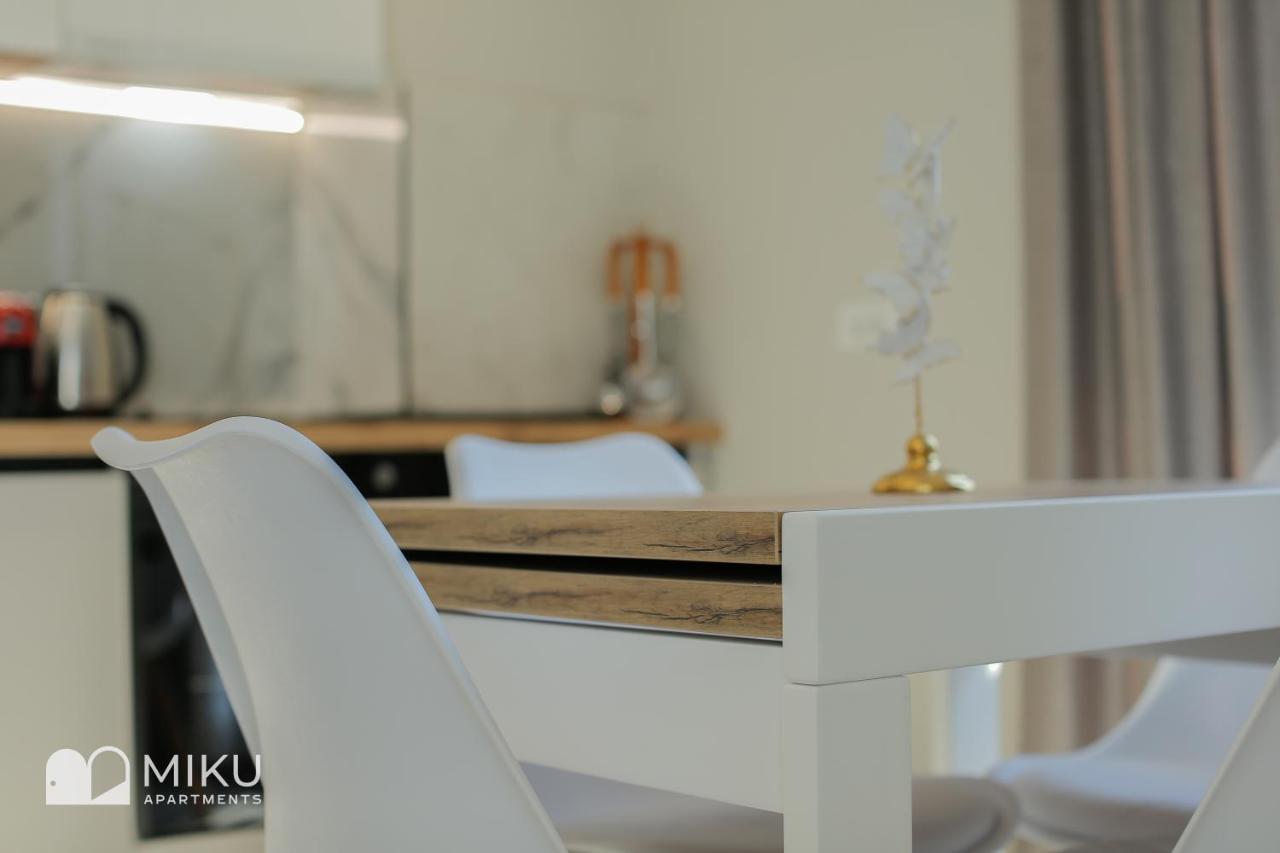 Miku Apartment - Lovely 1 Bedroom Spectacular View Tirana Exterior photo